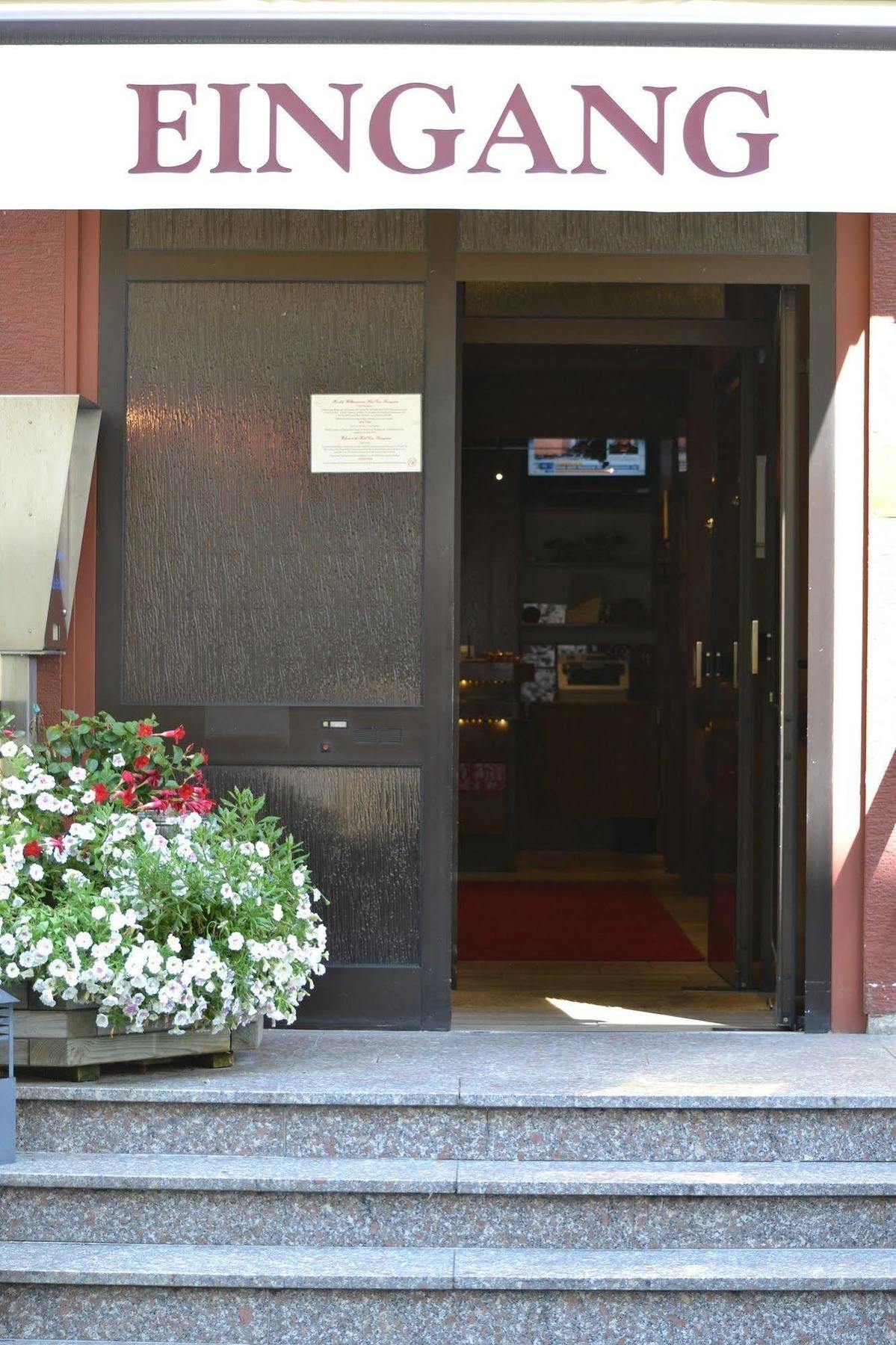 Zum Rosengarten Hotel 2*